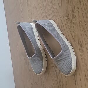 Vionic silver ballet flat uptown skimmer knit size 7.5